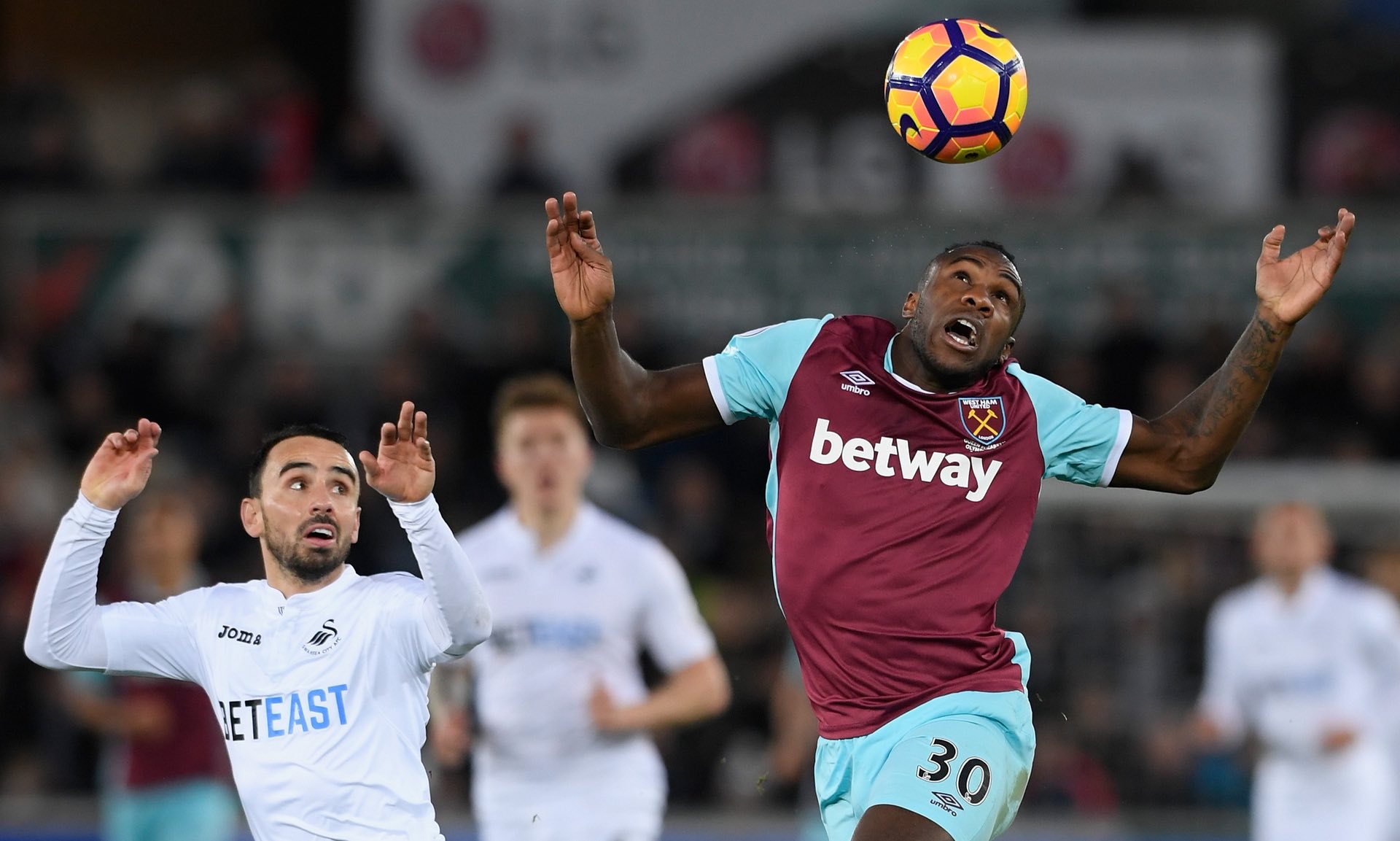 曼联目前采 曼联目前采