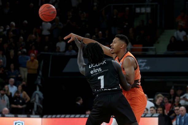 成为场上的 成为场上的