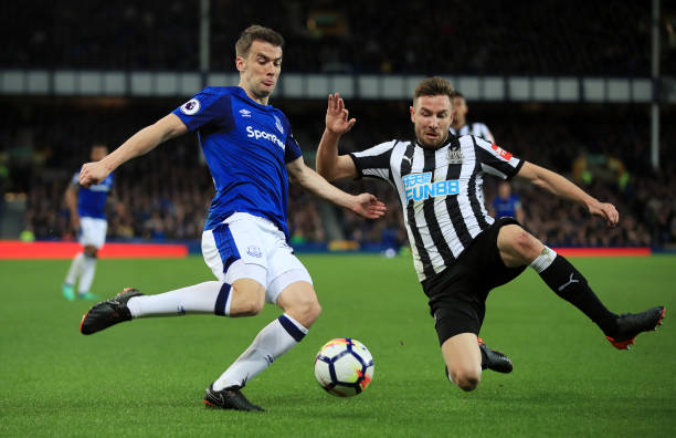 是简单的人 是简单的人